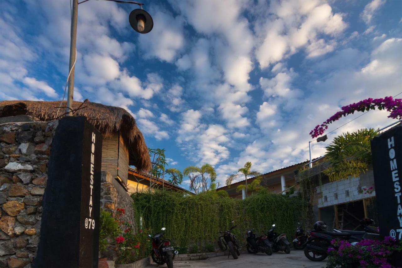 Surf Camp 79 Hotel Kuta  Bagian luar foto